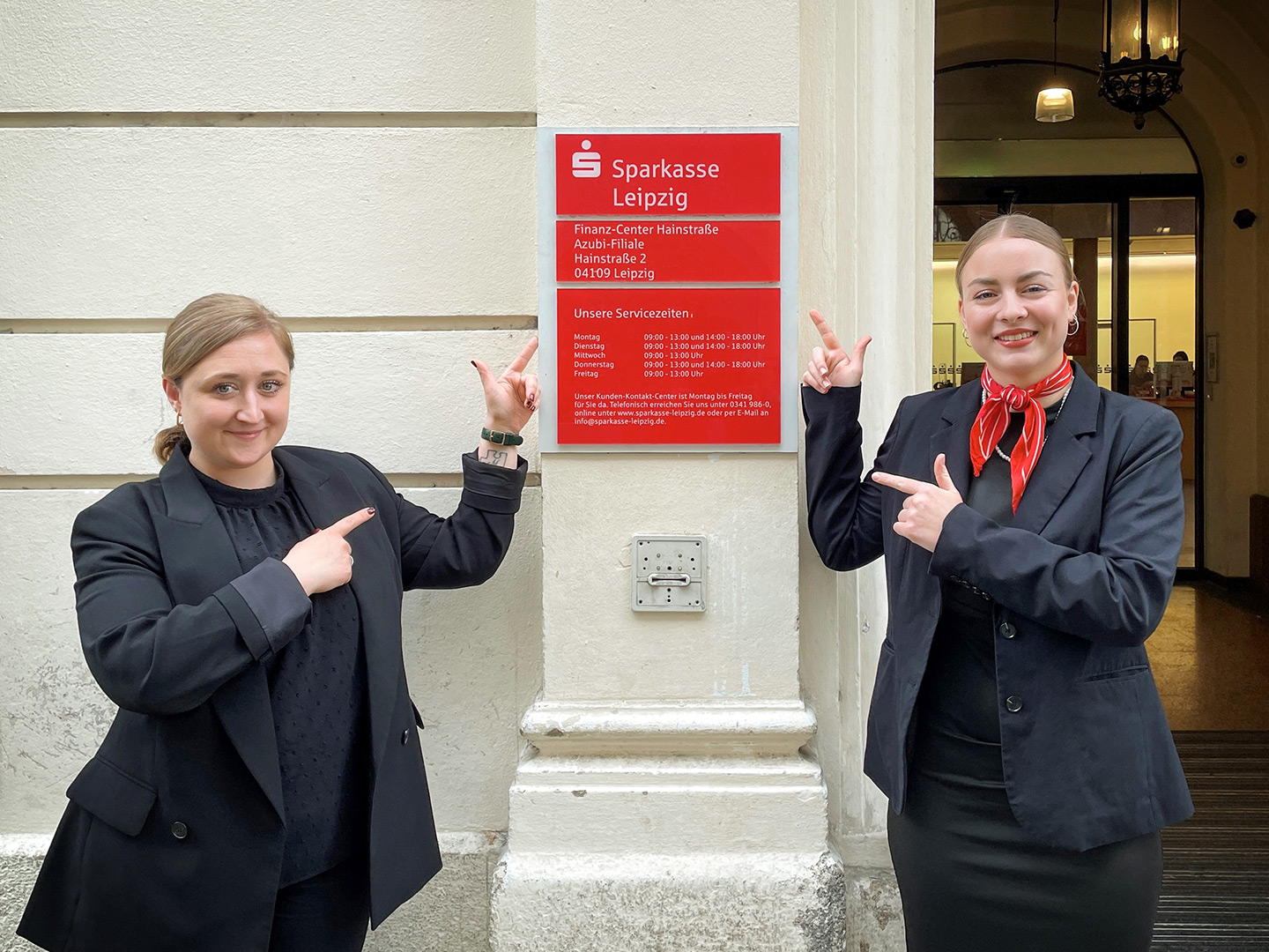 Nachwuchskräfte der Sparkasse Leipzig am Standort im Herzen der Stadt