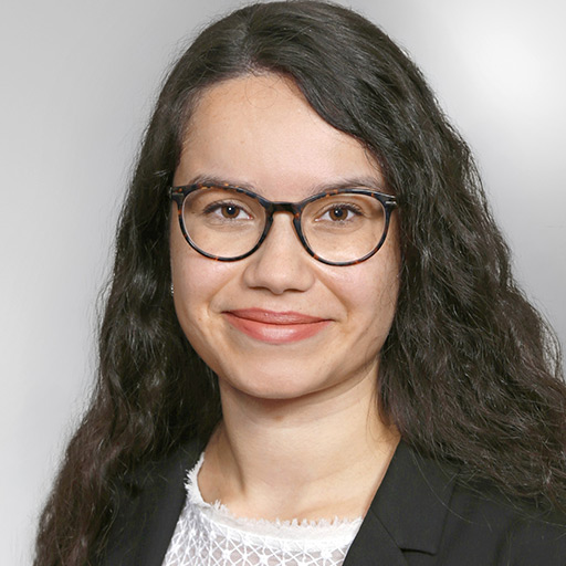 Yasmin Bade, Absolventin des Personalförderprogramms